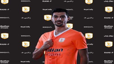 الزمالك يتفاوض مع لاعب خط وسط فاركو