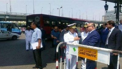 ضبط 280 طن مواد غذائية وأعلاف مجهولة المصدر داخل مصانع بالشرقية