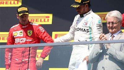 حلم ثنائي 2021 يُجبر مرسيدس على التمسك بـ فيتيل