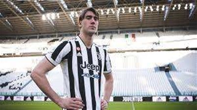 فلاهوفيتش يسجل هدف خرافي في روما