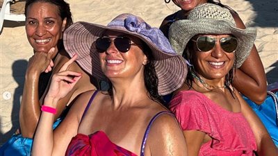 أبرزهم منة فضالي ومنى فاروق ..  فنانات أثرن الجدل خلال عطلة الصيف