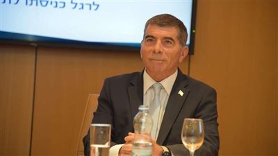 وزير إسرائيلي: سوف نبدأ في  تنفيذ خطة السلام الأمريكية