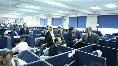 وزير الصحة يشدد على أهمية صقل مهارات الأطباء