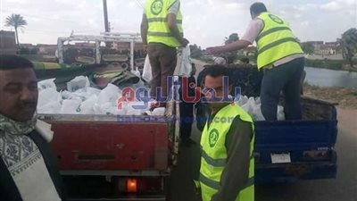 مؤسسة خيرية توزع 2000 وجبة إفطار وسحور على فقراء قرى الواسطى ببني سويف