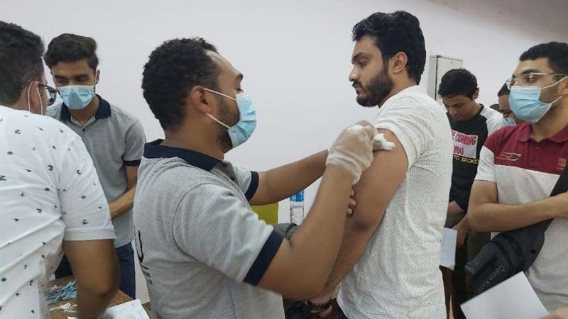 تطعيم الطلاب