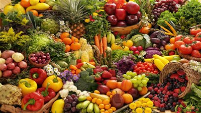 أسعار الخضروات والفاكهة اليوم الأثنين 29-8-2022.. الطماطم بـ5 جنيهات