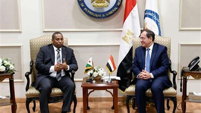 وزير البترول يبعث مع نظيره الجيبوتي سبل التعاون بين البلدين
