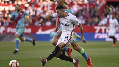 لاعبو رايو فايكانو يواصلون التمرد