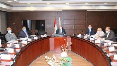 النقل: رفع كفاءة البنية الأساسية لشبكة السكك الحديدية لزيادة مستويات الأمان