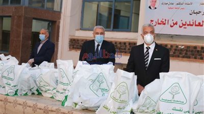 رئيس جامعة المنوفية يعقد اجتماعه الشهرى بعمداء الكليات عبر الإنترنت