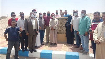 محافظ مطروح يفتتح مشروعات رصف وكهرباء وتطوير المناطق العشوائية