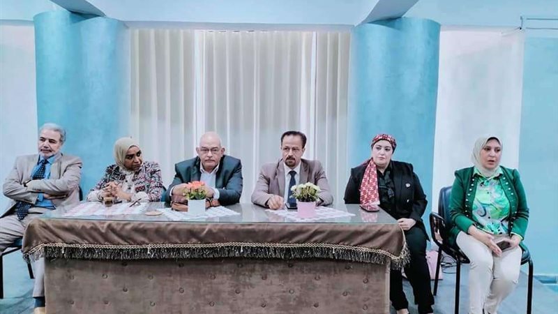 جانب من الندوة