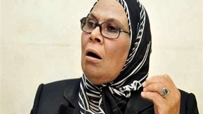 كيف كان يعامل الرسول حفيديه الحسن والحسين؟.. آمنة نصير تجيب