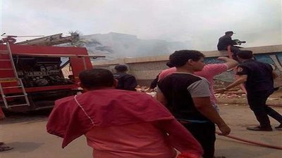 الأدلة الجنائية تفحص سبب حريق مدرسة دمنهور