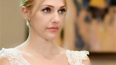 مريم أوزرلي تخطف الأنظار في جلسة تصوير جديدة