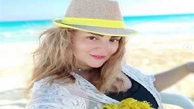 انتصار صابر تشيد بأداء رانيا ياسين بـ