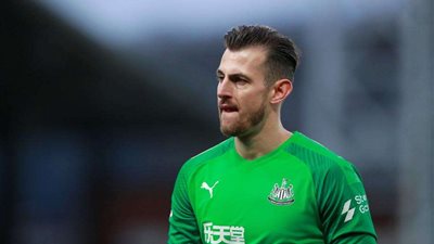 مانشستر يدعم صفوفه بحارس مرمى نادي نيوكاسل