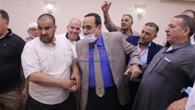 محافظ شمال سيناء يقيم حفل إفطار لدعم الصلح بين عائلتي الفواخرية بالعريش