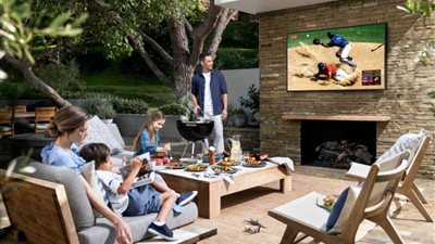 ''سامسونج''.. تطلق تلفازًا جديدًا للعمل خارج المنزل.. تعرف عليه