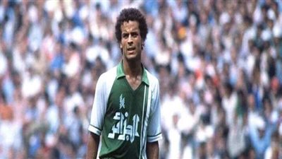 نجم الجزائر: محمد صلاح واجهة رائعة لمصر في أوروبا