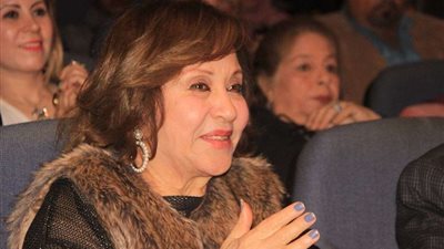 بالأسماء.. فنانين متهمين في قضية الرقيق الأبيض مع آمال رمزى