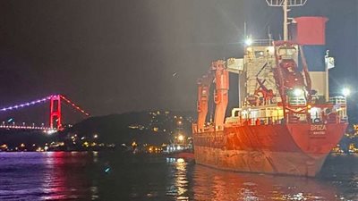 أعرف السبب.. تعليق حركة الملاحة بمضيق البوسفور فجر اليوم