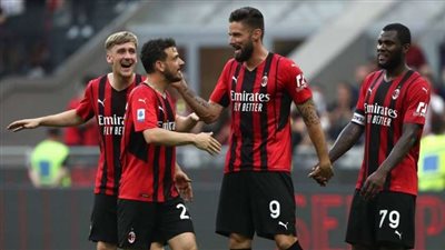 جيرو يقود الهجوم.. تشكيل الميلان لمواجهة الانتر في ديربي ميلانو