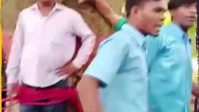 انتقام طلاب راسبين من المعلمين في مدرسة بطريقة لا تصدق