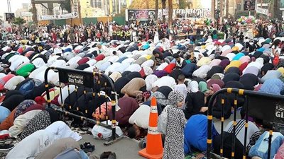 حكم صلاة العيد خلف المذياع أو التلفزيون.. مستشار المفتي يجيب