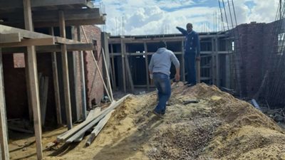 محافظ الجيزة يكلف رؤساء الأحياء برصد البناء المخالف واتخاذ الإجراءات القانونية