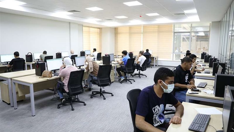 التقديم للجامعات