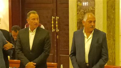 نجوم الرياضة وشخصيات عامة يقدمون واجب العزاء في وفاة شقيقة محمود الخطيب (صور)