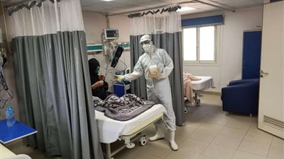 مستشفى العزل بقها تحتفل بعيد الفطر مع مرضى كورونا