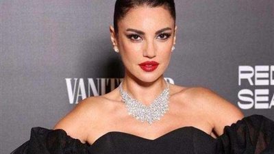 موضة من وحي مهرجان البندقية السينمائي.. اختاري الأنسب