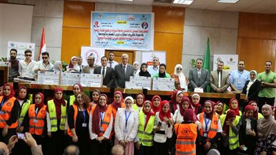 جامعة المنوفية تكرم طلاب الجامعة من ذوي الهمم ضمن فاعليات المبادرة القومية لتكافؤ الفرص التعليمية