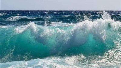 الأرصاد الجوية تحذر المواطنين من ارتقاع الأمواج.. وانخفاض نسبي في درجات الحرارة