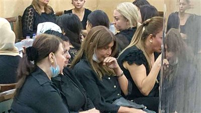 بحضور نجوم الفن ..  إنتهاء عزاء المخرج علي عبد الخالق  | صور