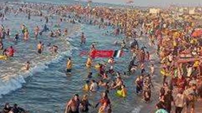 إنقاذ 53 شخصا من الغرق في رأس البر.. وتحذيرات من نزول البحر لارتفاع الأمواج