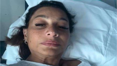 «أي صورة فيها سعادة وراها أوقات تعاسة».. بسمة وهبة تثير الجدل من داخل غرفة العمليات (فيديو)