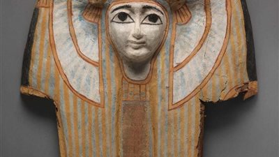 السياحة تعلن استرداد 16 قطعة أثرية مصرية من الخارج