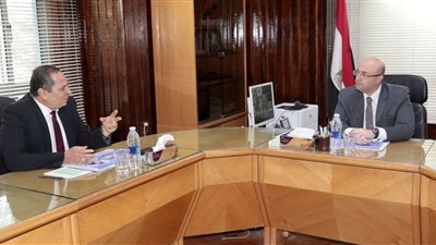 لمناقشة مشروعات 