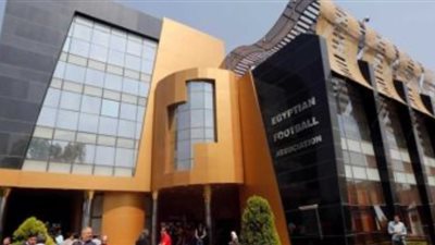 قرارات جديدة من اتحاد الكرة لتوثيق عقود المحترفين بالدوري المصري