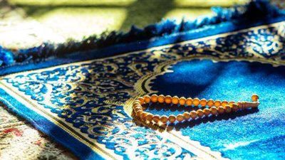 هل الصلاة بالملابس الرياضية جائزة؟.. الإفتاء تجيب