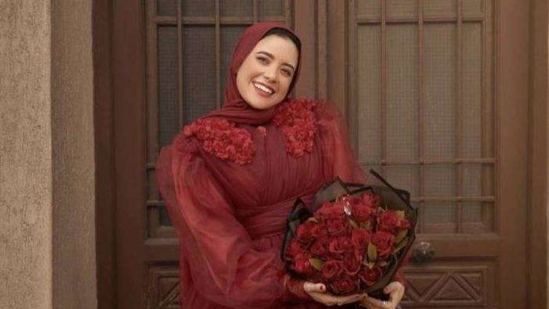 فستان احمر