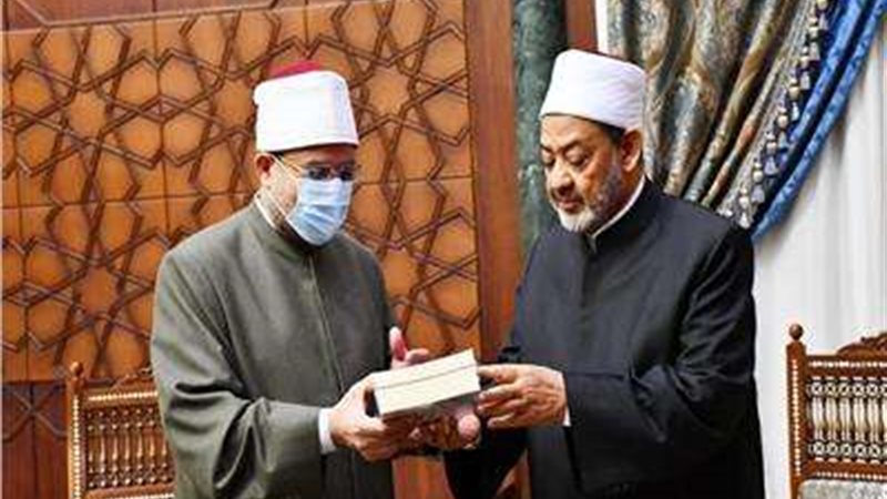 وزير الاوقاف وشيخ