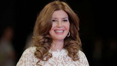 أول تعليق من ميرفت أمين على تداول صورتها فى عزاء على عبدالخالق