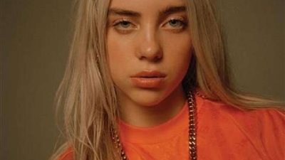 بيلي ايلش تتربع على عرش يوتيوب عالميًا بـ