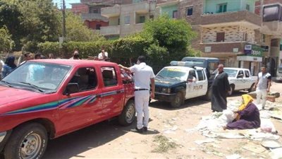 فض السوق الأسبوعي وتعقيمه بمدينة كفر شكر