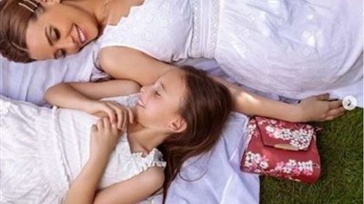 شاهد.. إيمان العاصي توجه رسالة إلى ابنتها عبر انستجرام