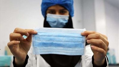 الكمامات المضروبة تغزو الأسواق.. 